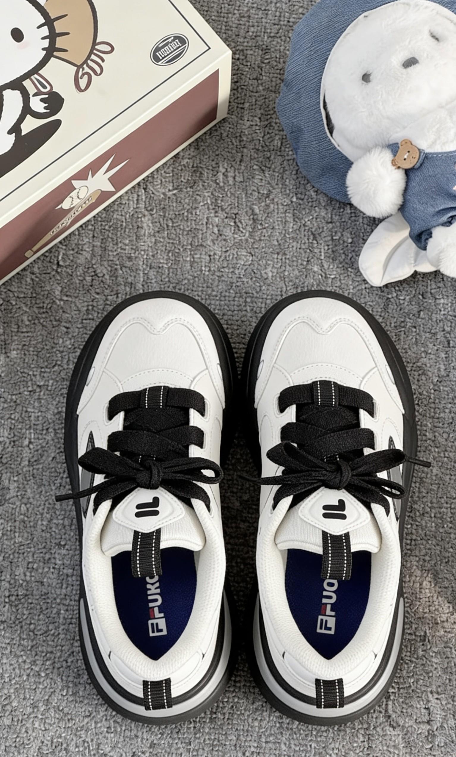 FILA Cannoli蛋糕鞋|雪白黑撞色复古厚底增高板鞋
